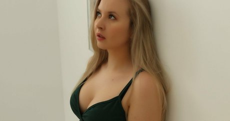 Foto di nudo di fuga di OnlyFans di Valeriya Asmr