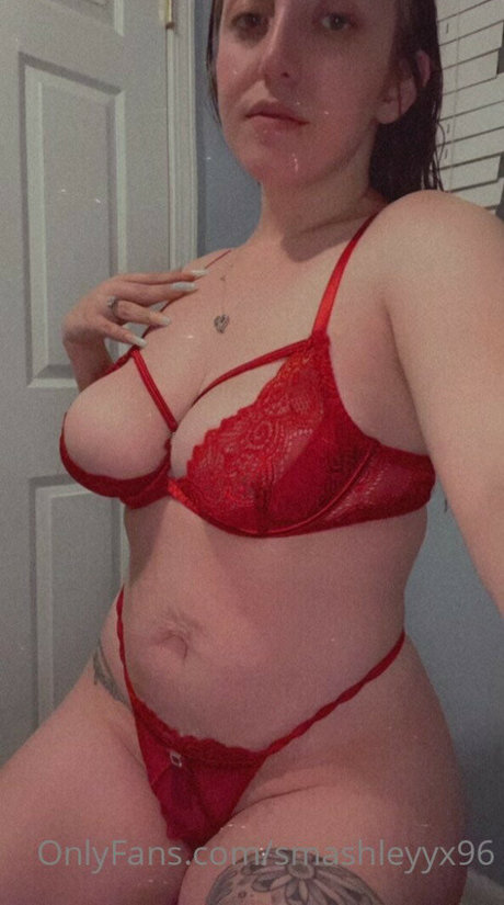 Foto di nudo di fuga di OnlyFans di Smashleyyx96