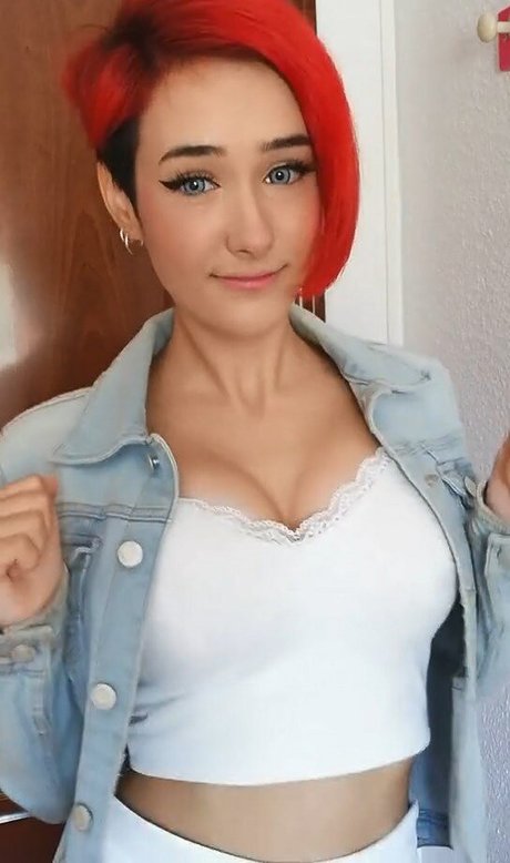 Foto di nudo di fuga di OnlyFans di Nyukix