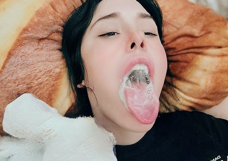 Foto di nudo di fuga di OnlyFans di Yureta