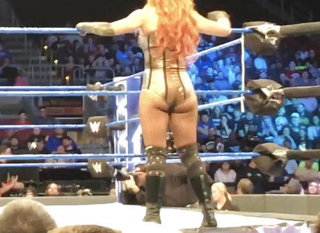 Foto di nudo di fuga di OnlyFans di Becky Lynch