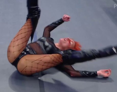 Foto di nudo di fuga di OnlyFans di Becky Lynch