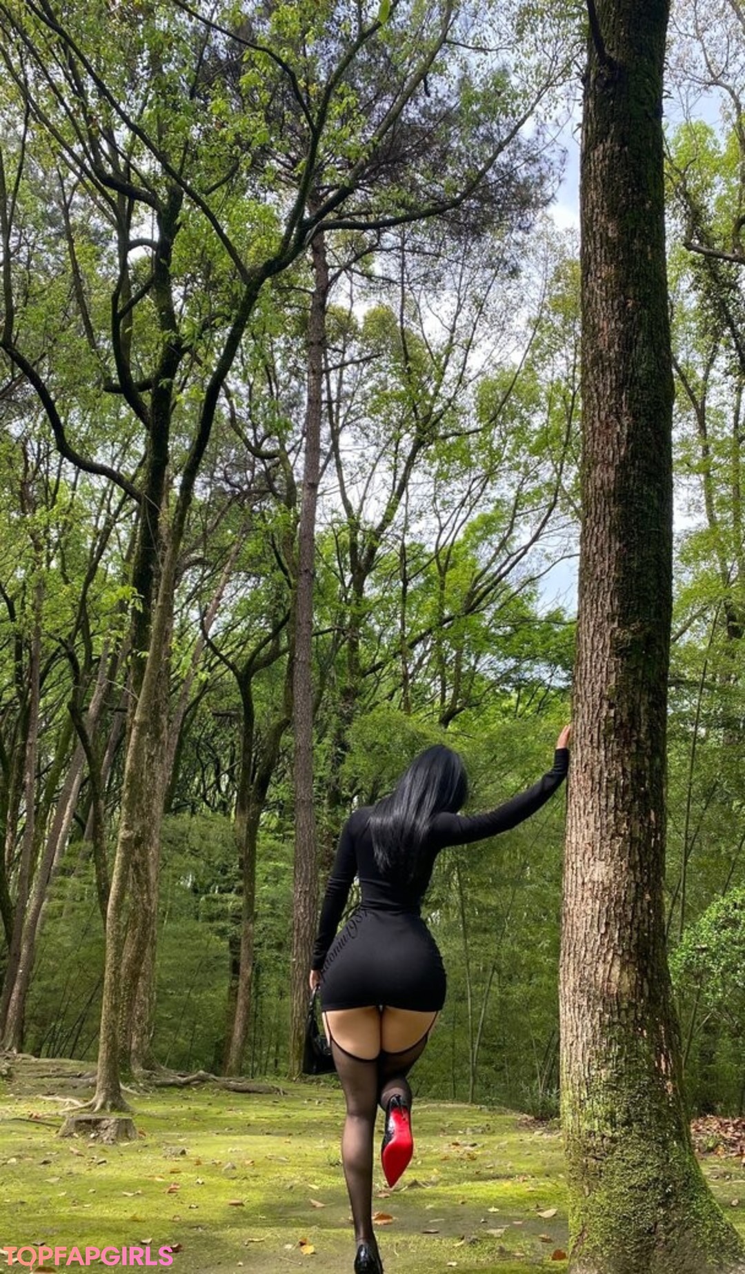 Foto di nudo di fuga di OnlyFans di Qiaoniutt #1082