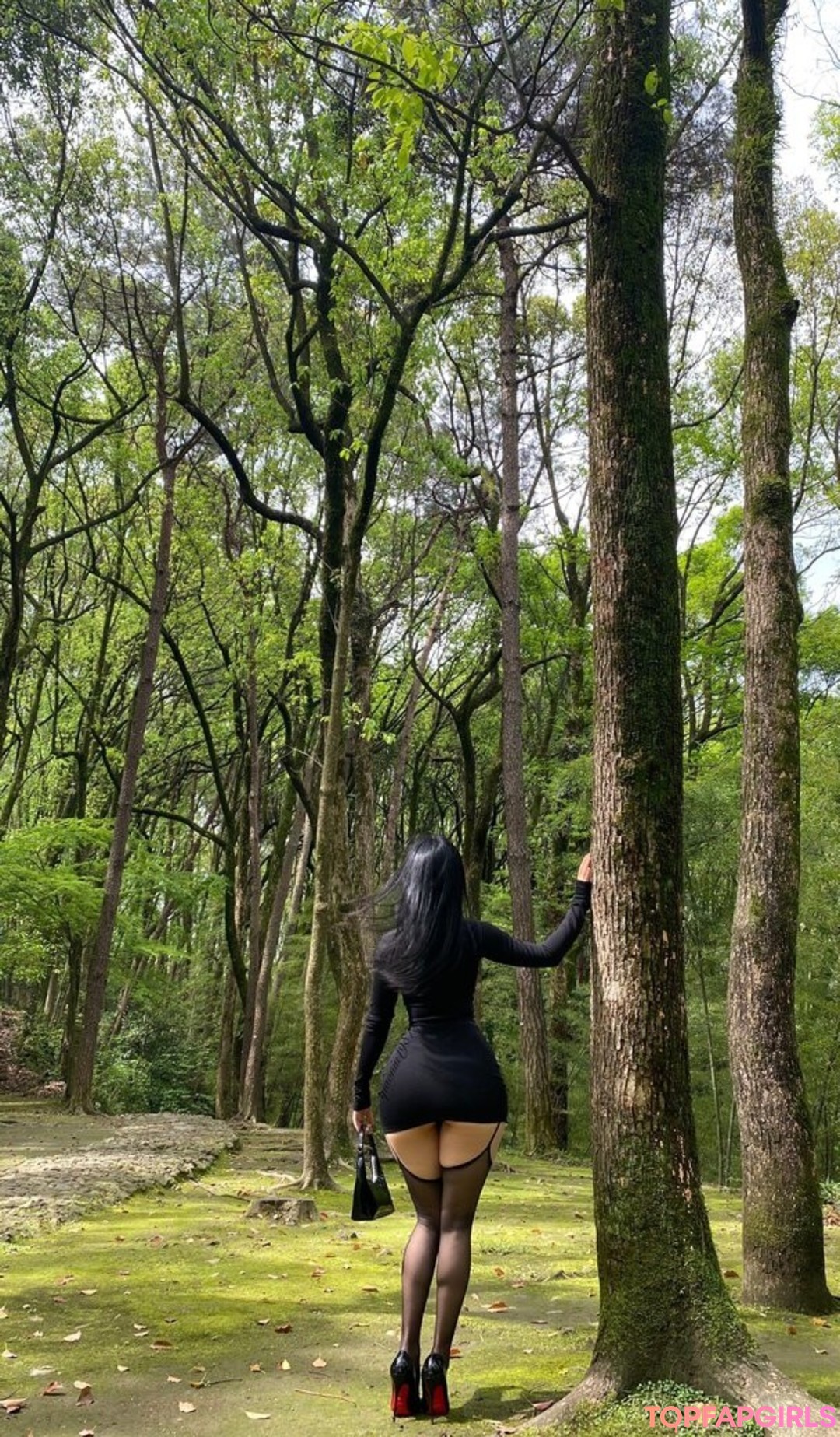 Foto di nudo di fuga di OnlyFans di Qiaoniutt #1083