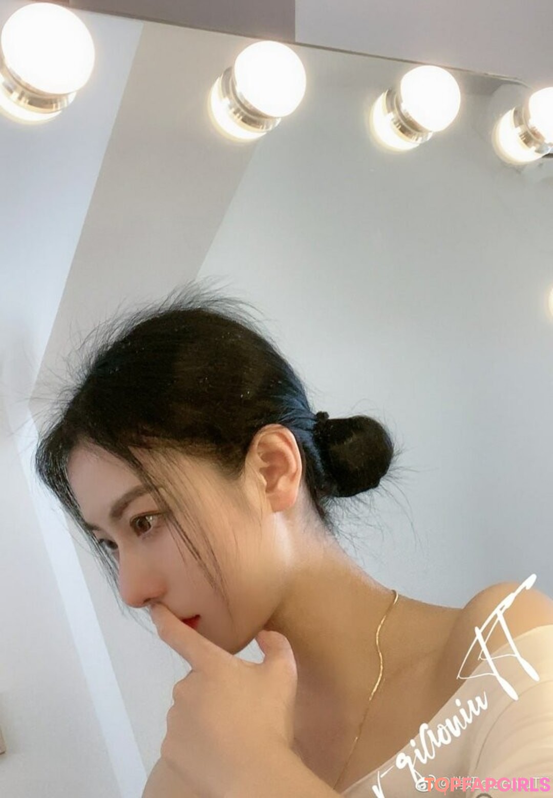 Foto di nudo di fuga di OnlyFans di Qiaoniutt #1440