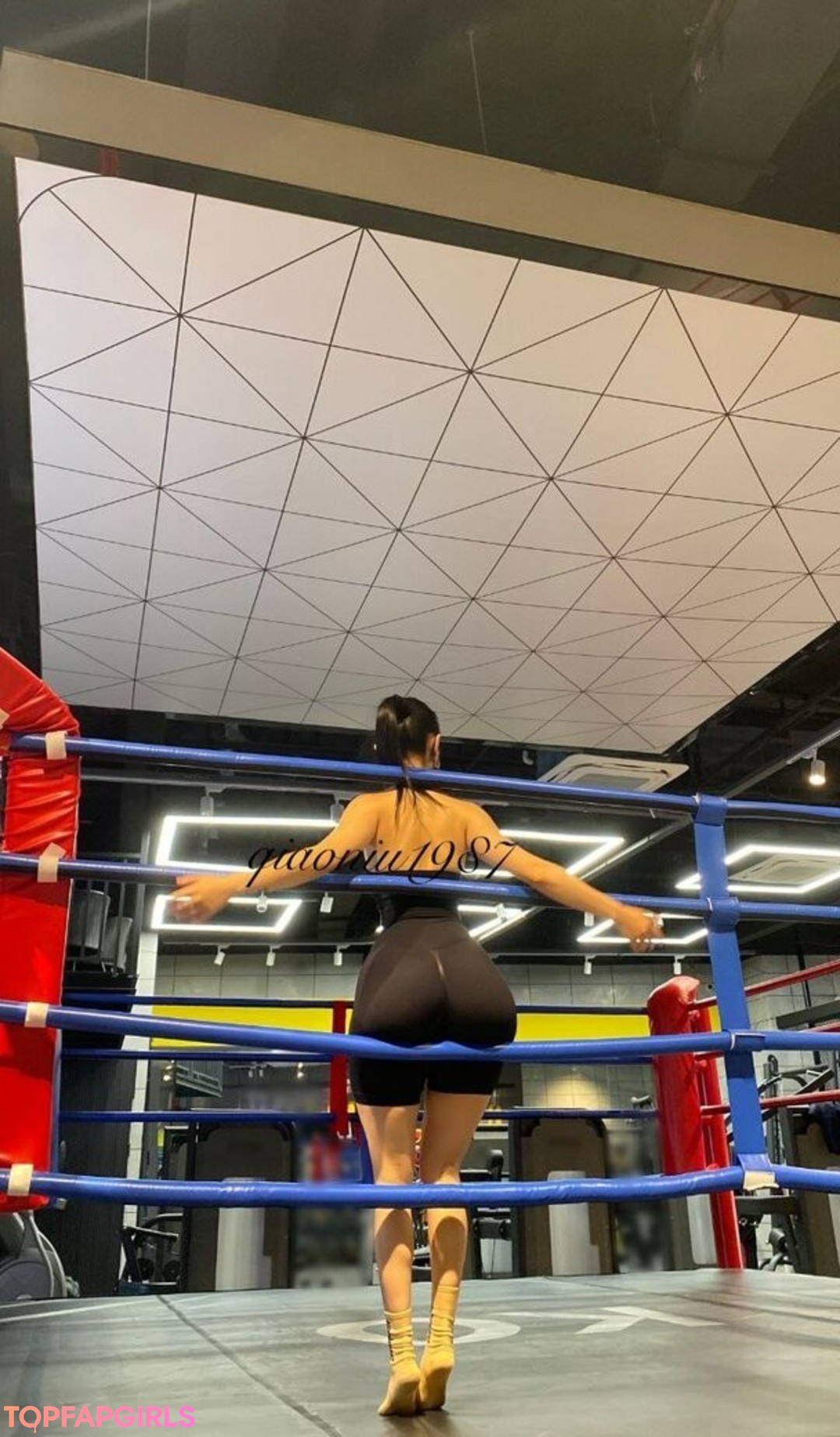 Foto di nudo di fuga di OnlyFans di Qiaoniutt #1529