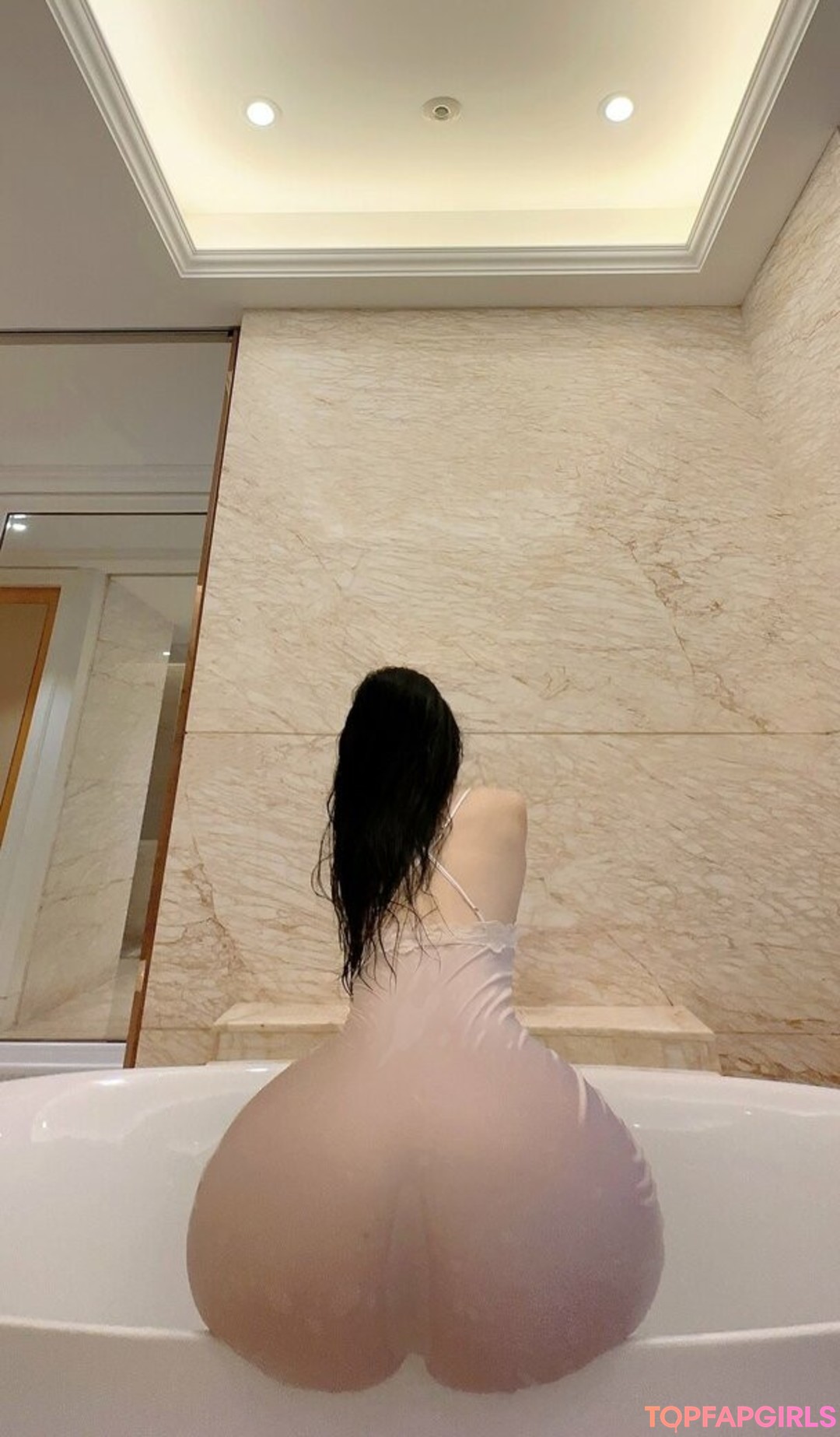 Foto di nudo di fuga di OnlyFans di Qiaoniutt #1804