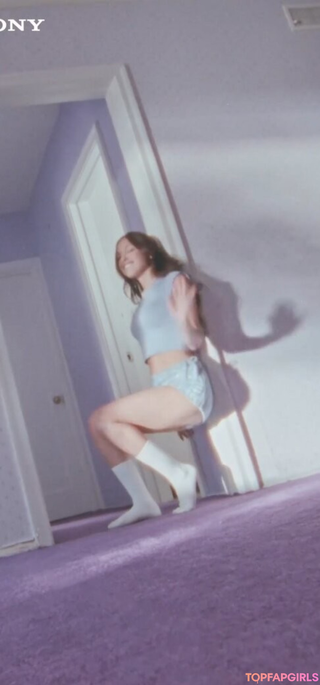 Foto di nudo di fuga di OnlyFans di Olivia Rodrigo #1565