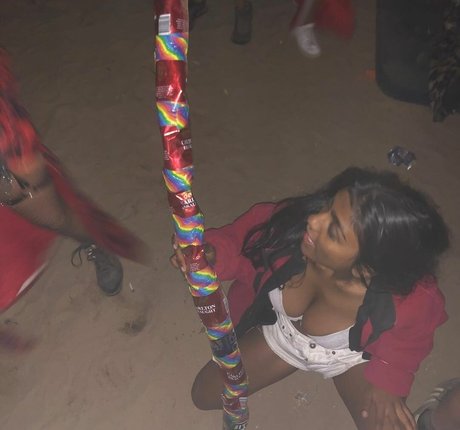 Foto di nudo di fuga di OnlyFans di Shreya Naidoo