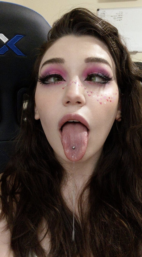 Foto di nudo di fuga di OnlyFans di Ahegao
