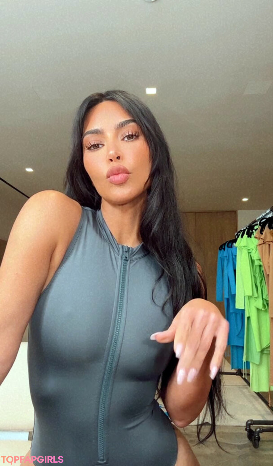 Foto di nudo di fuga di OnlyFans di Kim Kardashian #1373