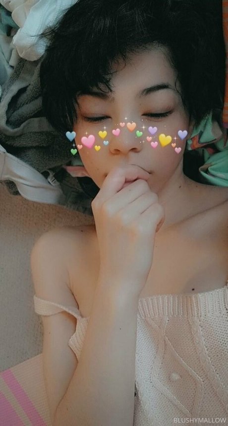 Foto di nudo di fuga di OnlyFans di Blushymallow