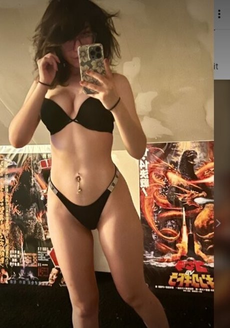 Foto di nudo di fuga di OnlyFans di Korinonymous