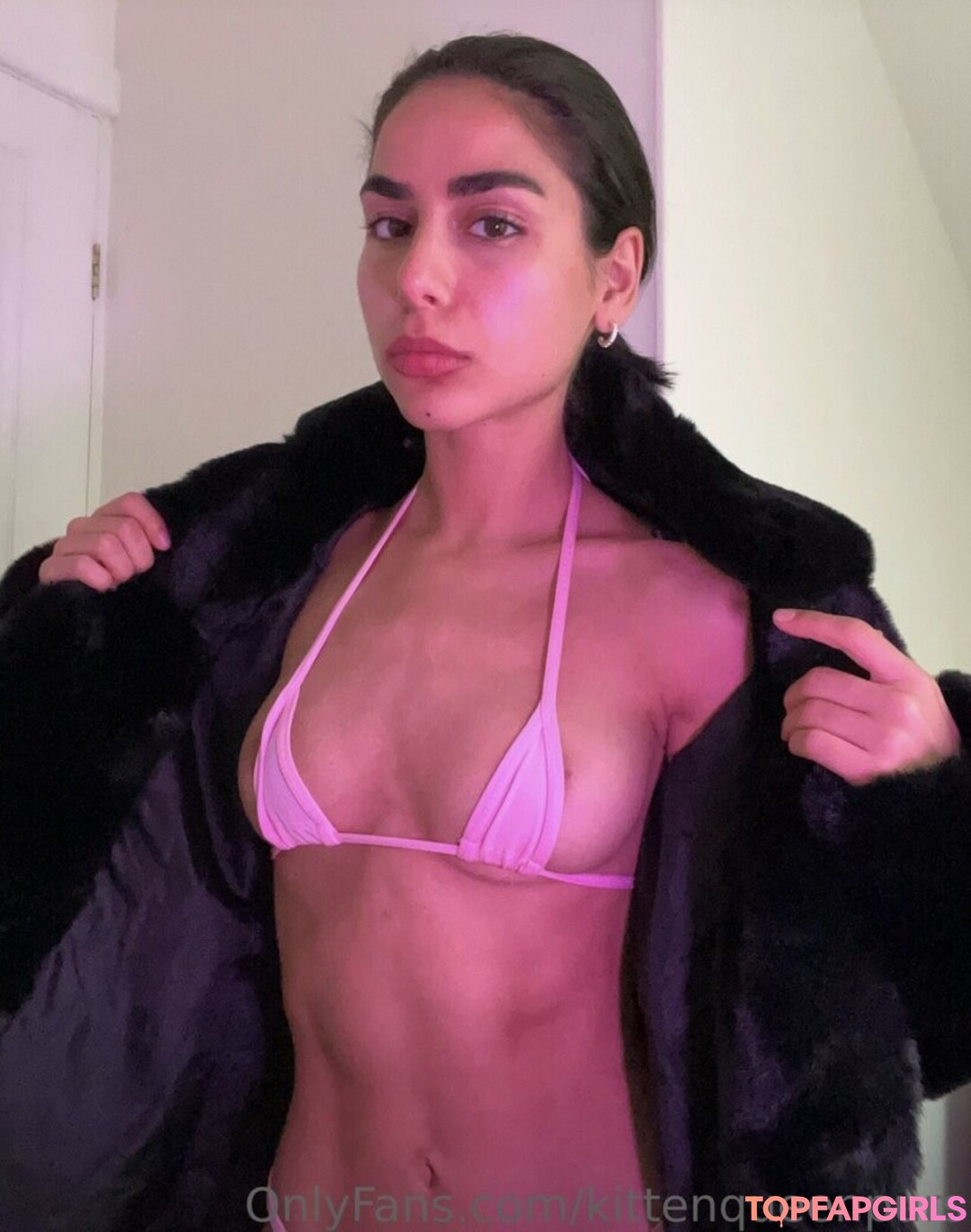 Foto di nudo di fuga di OnlyFans di Kittenqueenpurs #26 Foto di nudo di fuga di OnlyFans di Kittenqueenpurs #26