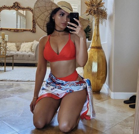 Sssniperwolf Foto di nudo di fuga di OnlyFans di Sssniperwolf #10