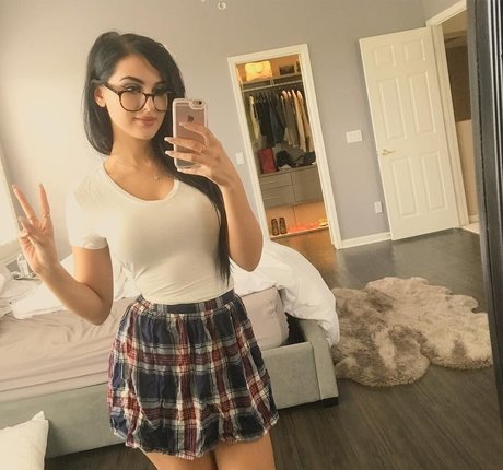 Sssniperwolf Foto di nudo di fuga di OnlyFans di Sssniperwolf #17