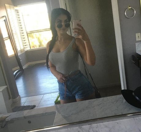 Sssniperwolf Foto di nudo di fuga di OnlyFans di Sssniperwolf #18