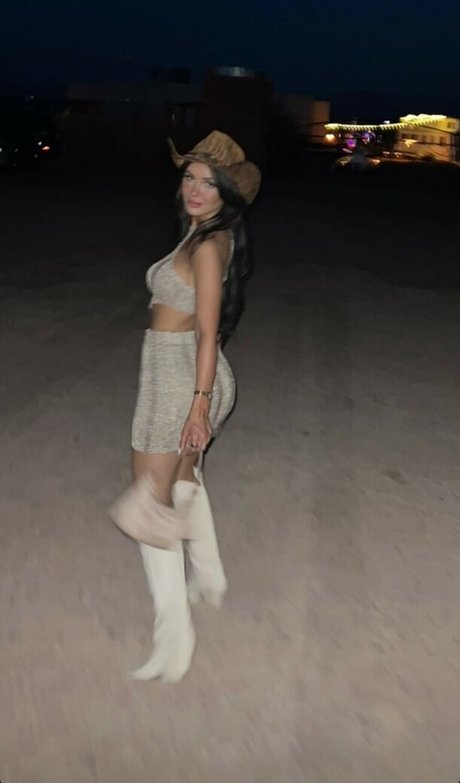 Sssniperwolf Foto di nudo di fuga di OnlyFans di Sssniperwolf #251