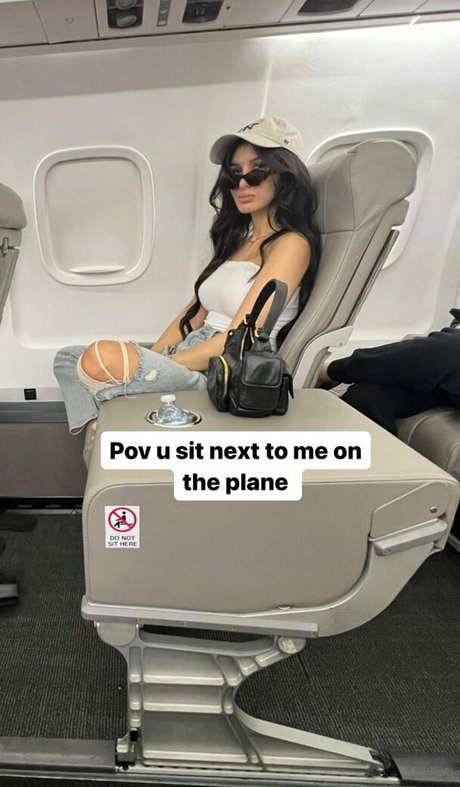 Sssniperwolf Foto di nudo di fuga di OnlyFans di Sssniperwolf #283