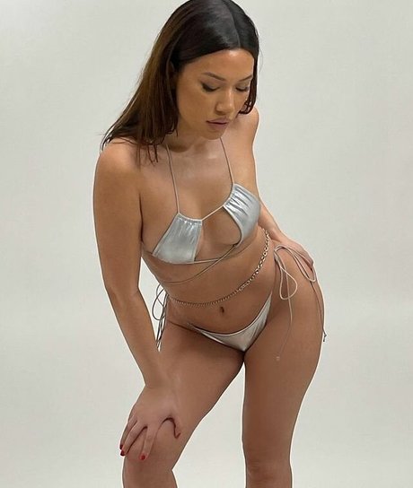 Julia Kelly
