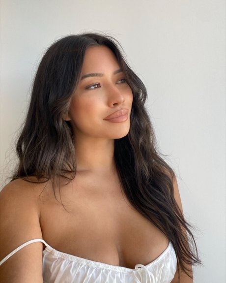 Julia Kelly