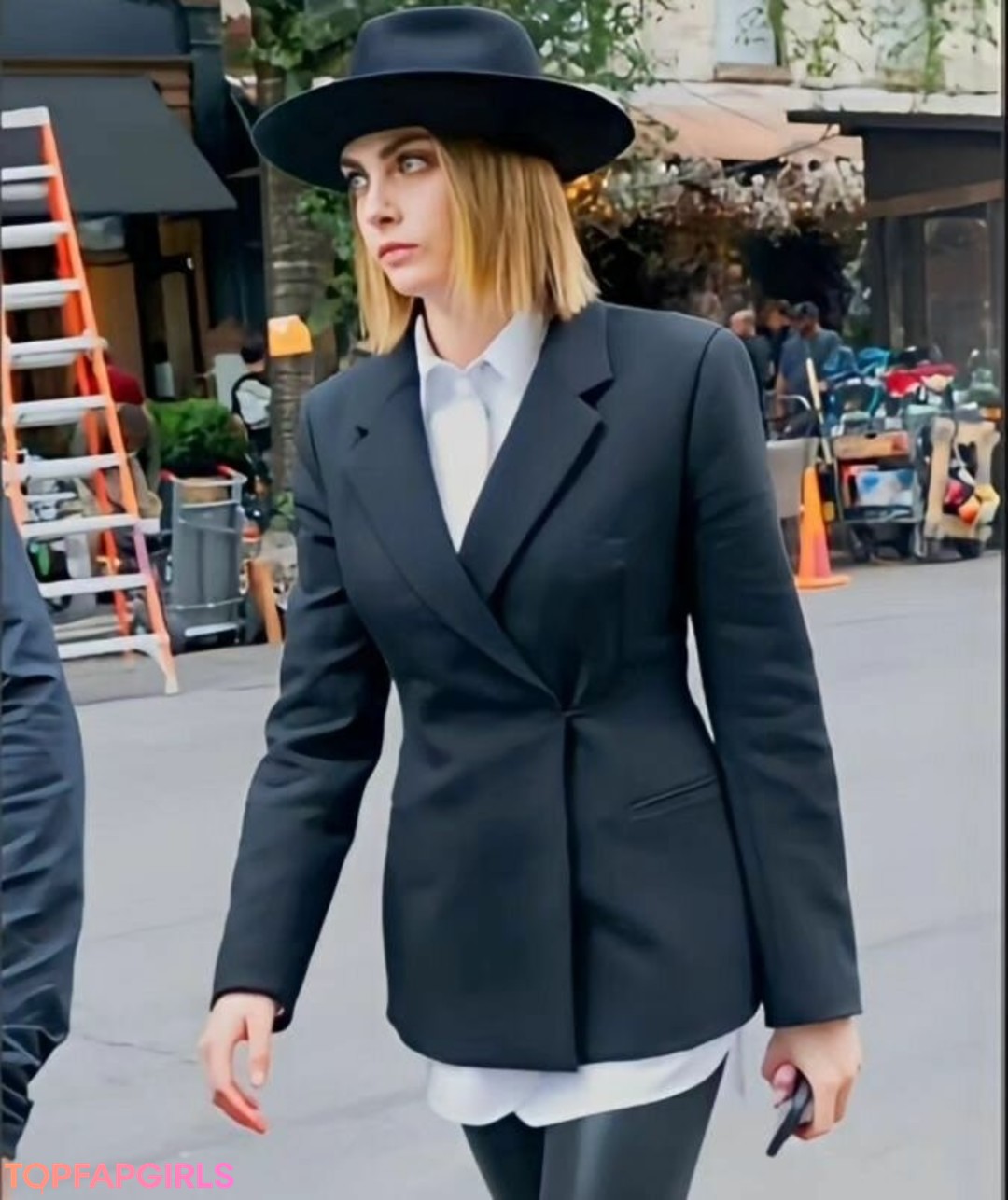 Foto di nudo di fuga di OnlyFans di Cara Delevingne #1022