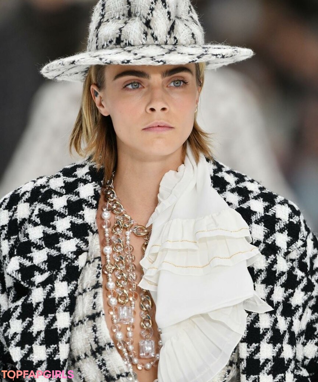 Foto di nudo di fuga di OnlyFans di Cara Delevingne #1081