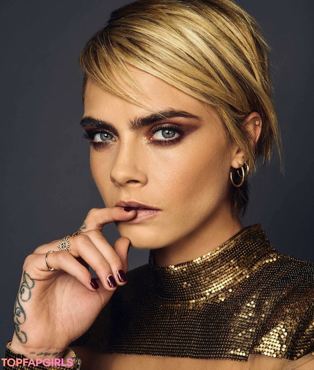 Foto di nudo di fuga di OnlyFans di Cara Delevingne #1087