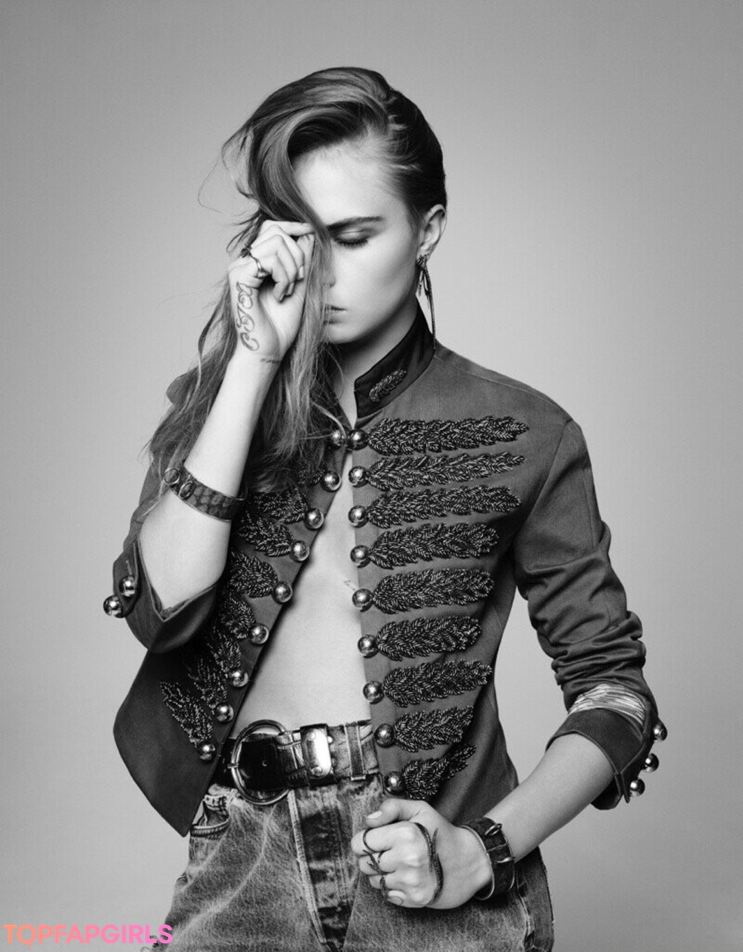 Foto di nudo di fuga di OnlyFans di Cara Delevingne #1161