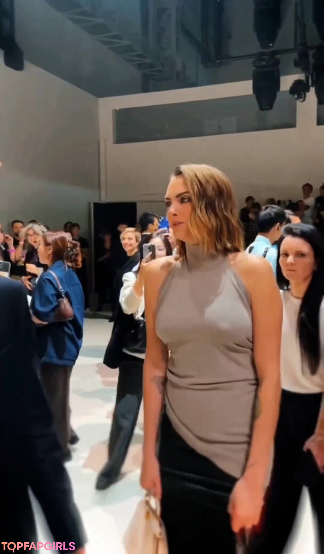Foto di nudo di fuga di OnlyFans di Cara Delevingne #1204