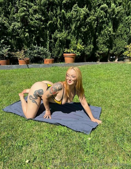 Emmamagnoliaxo