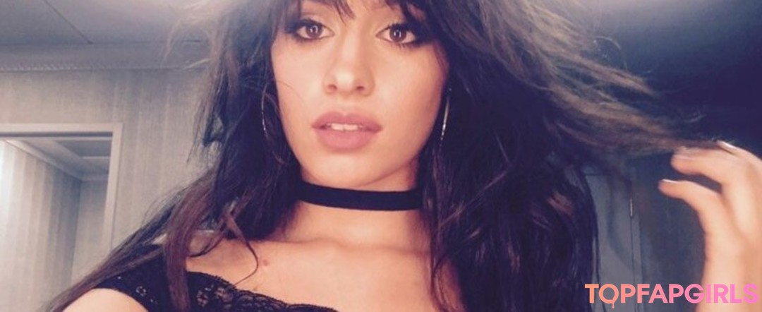 Foto di nudo di fuga di OnlyFans di Camila Cabello #1111