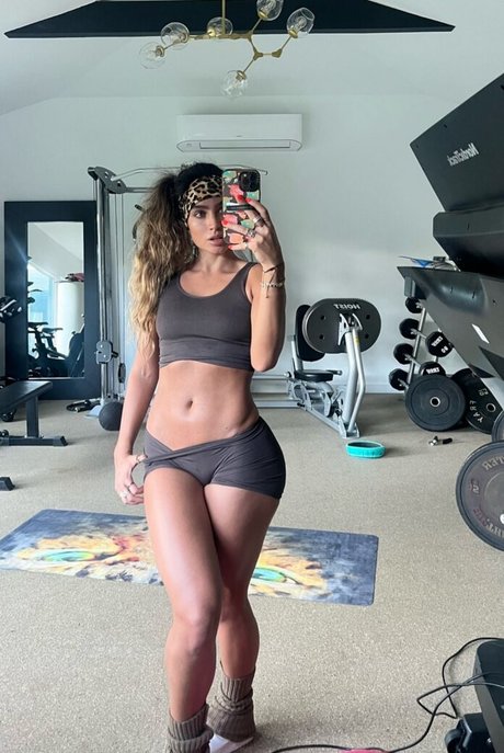 Sommer Ray