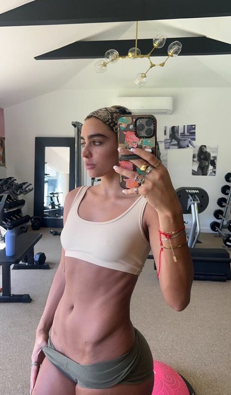 Sommer Ray