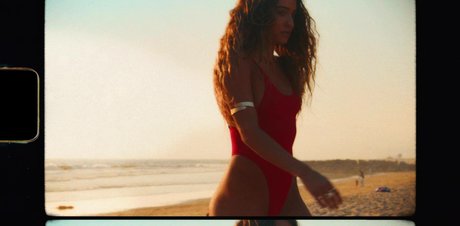 Sommer Ray
