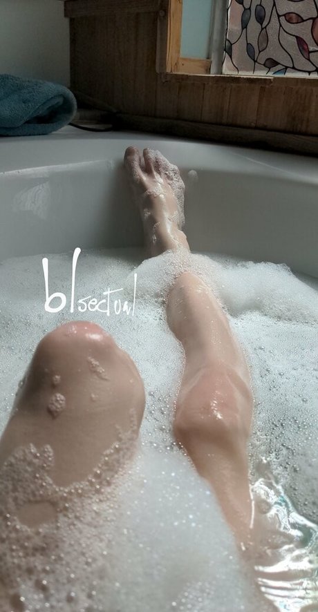 Bisectual