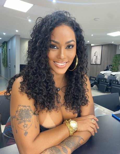 Rosiane Pinheiro