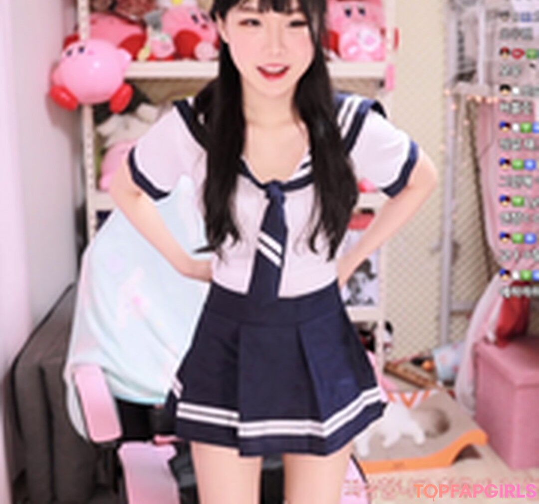 Foto di nudo di fuga di OnlyFans di Addielyn #1237