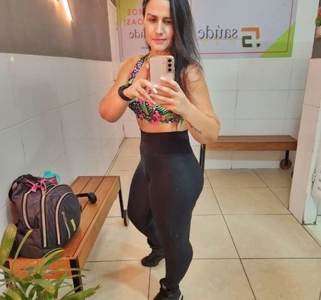 Foto di nudo di fuga di OnlyFans di Famosinhas Rj