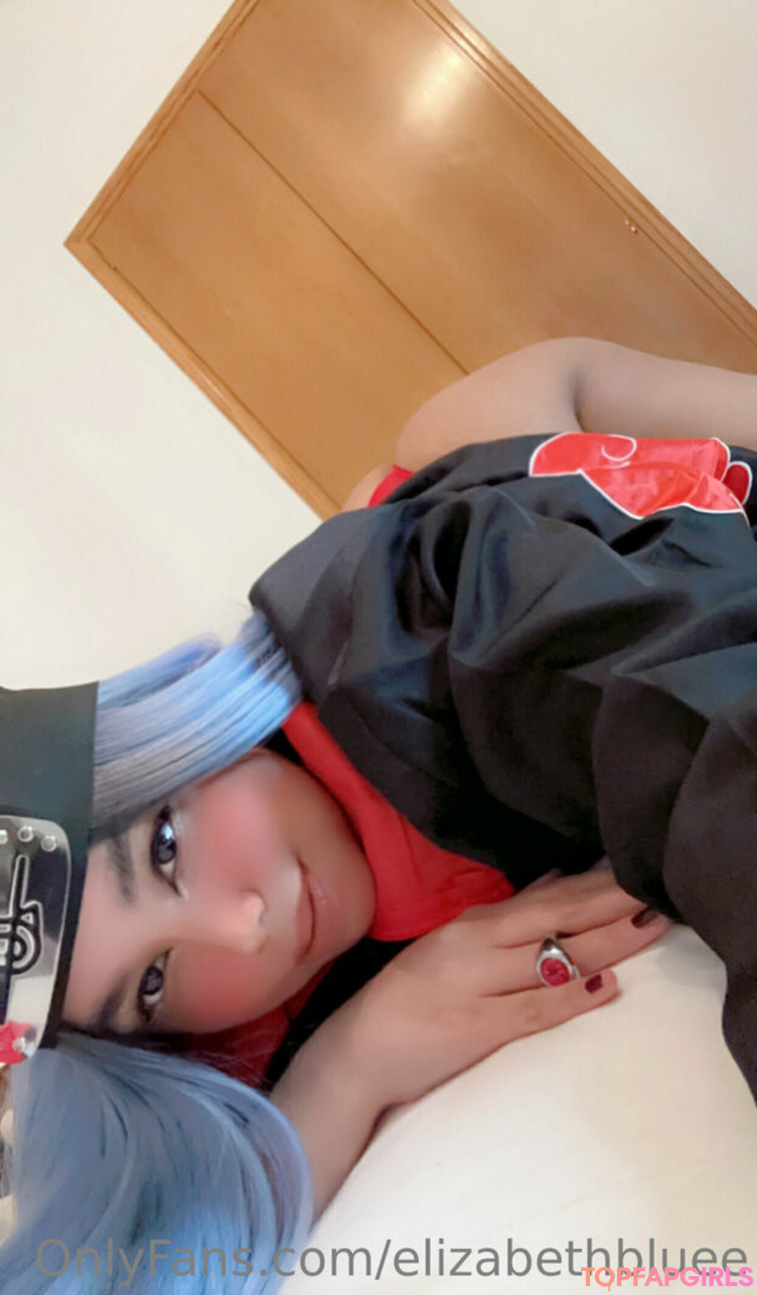Foto di nudo di fuga di OnlyFans di Elizabethbluee #1057