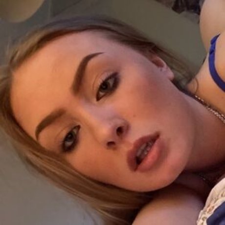 Foto di nudo di fuga di OnlyFans di Mili Atkins