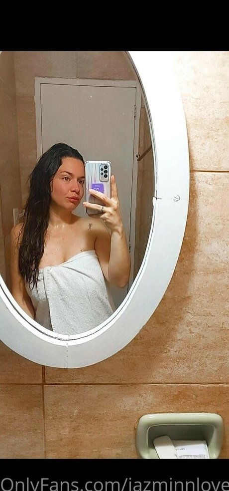 Foto di nudo di fuga di OnlyFans di Jazminnlove