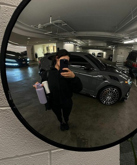 Foto di nudo di fuga di OnlyFans di Kylie Jenner
