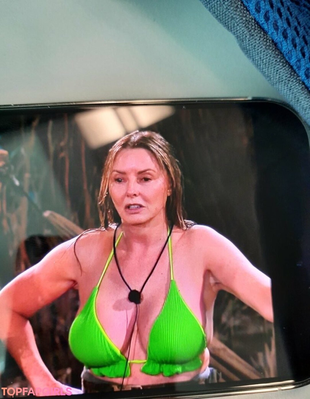 Foto di nudo di fuga di OnlyFans di Carol Vorderman #1035