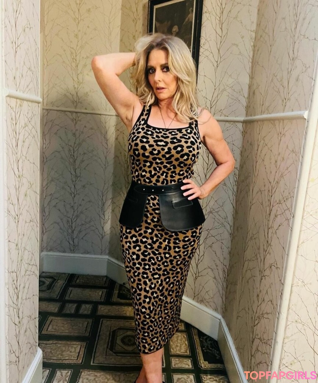 Foto di nudo di fuga di OnlyFans di Carol Vorderman #1203
