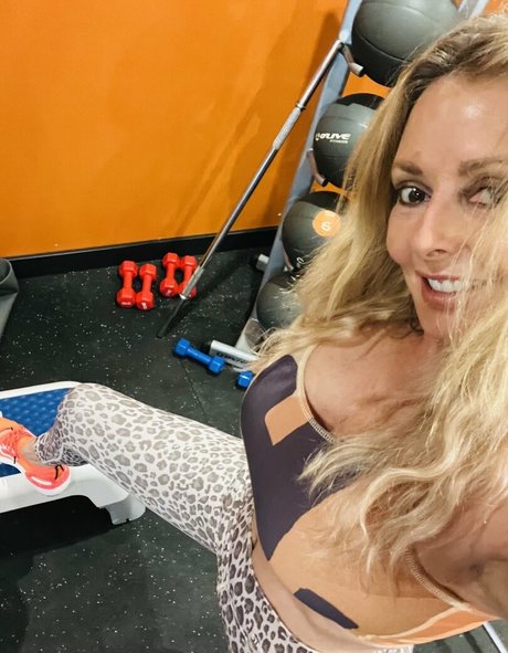 Foto di nudo di fuga di OnlyFans di Carol Vorderman