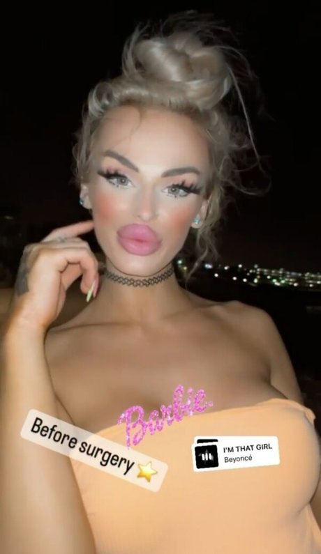 Foto di nudo di fuga di OnlyFans di Xbarbiemalibux