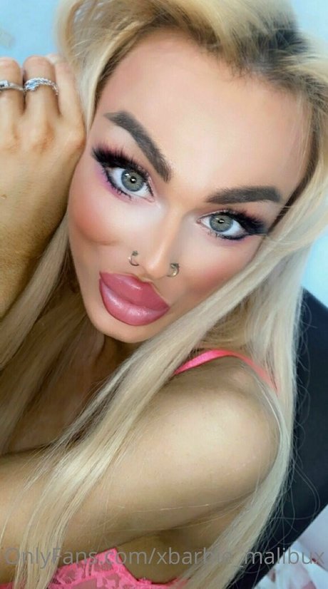 Foto di nudo di fuga di OnlyFans di Xbarbiemalibux