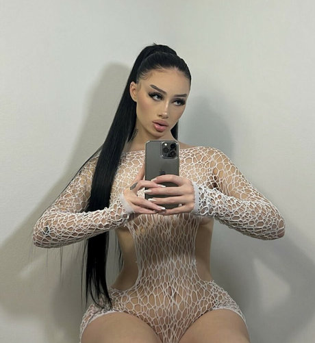 Foto di nudo di fuga di OnlyFans di Auhneesh Nicole