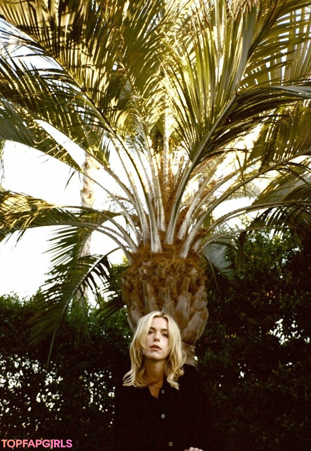 Foto di nudo di fuga di OnlyFans di Kiernan Shipka #1061